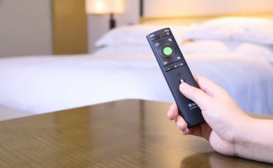 体验智慧酒店加速度——“智能化”正掀起假期“种草潮”,不要再花上万块却被迫成为网红酒店“拍照 背景”!